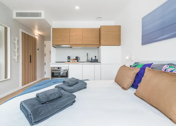 Otel La Vega De Ciudad Jardin