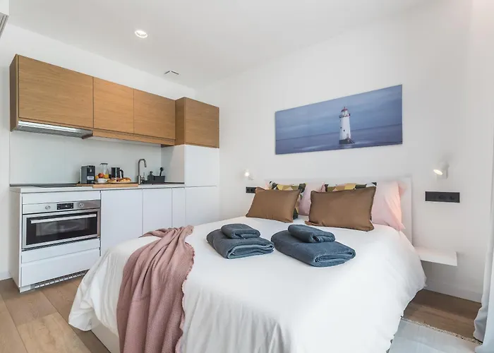 Otel La Vega De Ciudad Jardin 2*