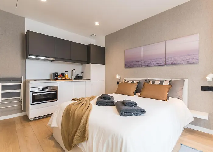 Otel La Vega De Ciudad Jardin 2*