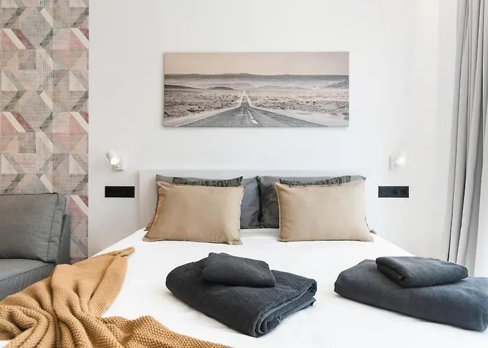 La Vega De Ciudad Jardin Otel